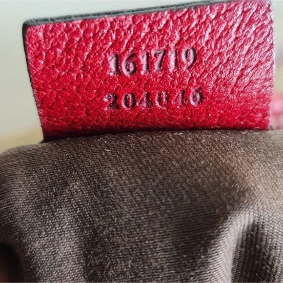 GUCCI - Authentic Large GG Red/Brown Canvas Tote - Picture 5 of 9